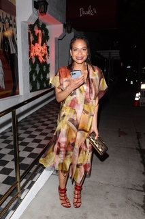 Christina Milian feet photo thumbnail