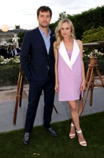 Diane Kruger feet photo thumbnail