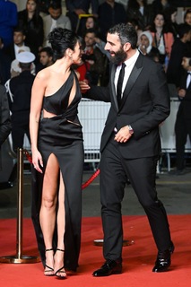 Dua Lipa feet photo thumbnail
