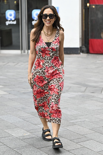 Myleene Klass feet photo thumbnail