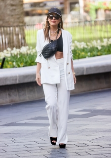 Myleene Klass feet photo thumbnail