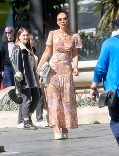Myleene Klass feet photo thumbnail