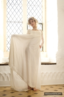 Imogen Poots feet photo 2