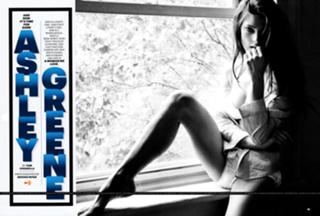 Ashley Greene feet photo thumbnail