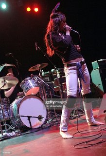 Juliette Lewis feet photo thumbnail