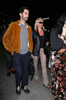Kesha feet photo thumbnail