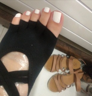 Isa Pes feet photo thumbnail