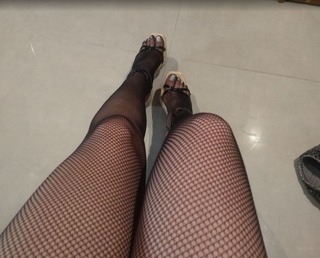 Isa Pes feet photo thumbnail