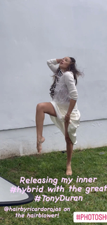 Dania Ramirez feet photo thumbnail