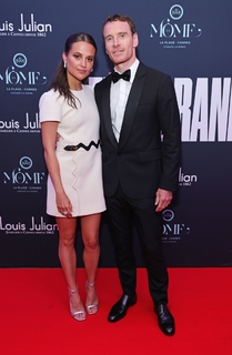 Alicia Vikander feet photo thumbnail