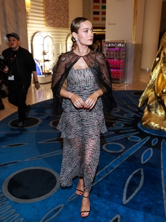 Brie Larson feet photo thumbnail