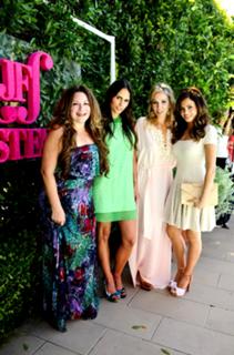 Jordana Brewster feet photo thumbnail
