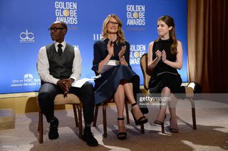 Anna Kendrick feet photo thumbnail