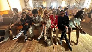 Rita Ora feet photo thumbnail