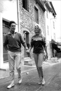 Brigitte Bardot feet photo thumbnail