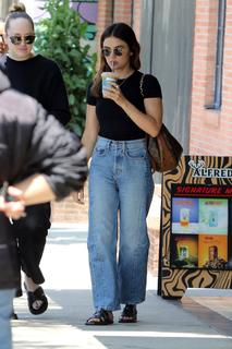 Lucy Hale feet photo thumbnail