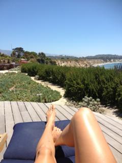 Angie Harmon feet photo thumbnail