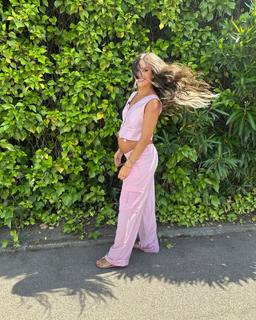 Cristina Pedroche feet photo thumbnail