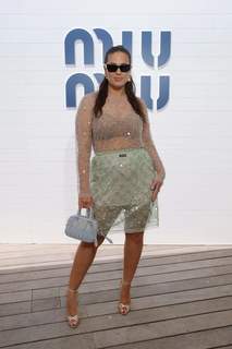 Ashley Graham feet photo thumbnail