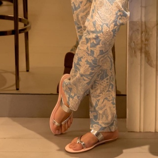 Trisha Krishnan feet photo thumbnail