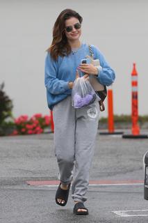 Lucy Hale feet photo thumbnail