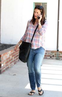 Jennifer Garner feet photo thumbnail