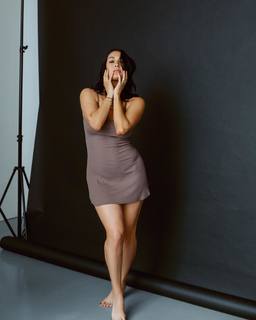 Brie Garcia feet photo thumbnail