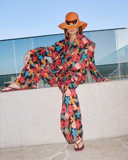 Sabrina Sato feet photo thumbnail
