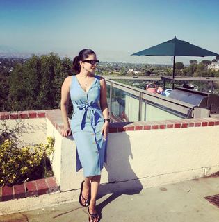 Sunny Leone feet photo thumbnail
