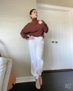 Sunny Leone feet photo thumbnail
