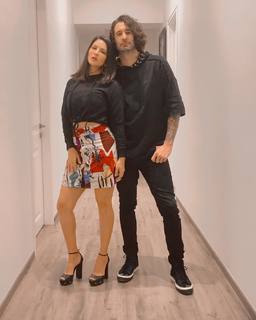 Sunny Leone feet photo thumbnail