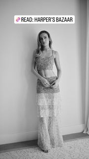 Brie Larson feet photo thumbnail