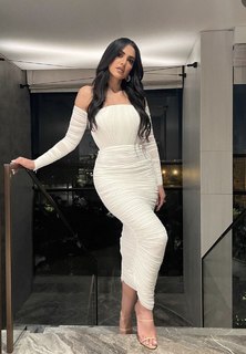Dorra Zarrouk feet photo thumbnail