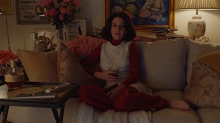 Rachel Brosnahan feet photo thumbnail