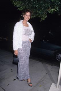 Catherine Bell feet photo thumbnail