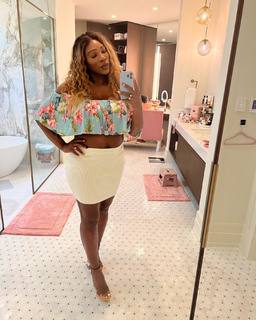 Serena Williams feet photo thumbnail