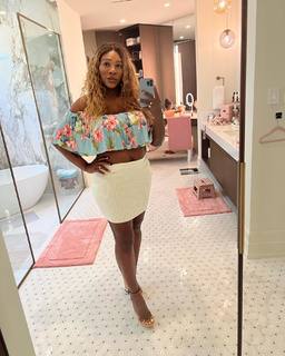 Serena Williams feet photo thumbnail