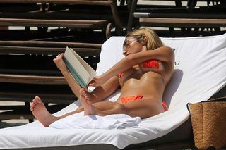 Chantel Jeffries feet photo thumbnail