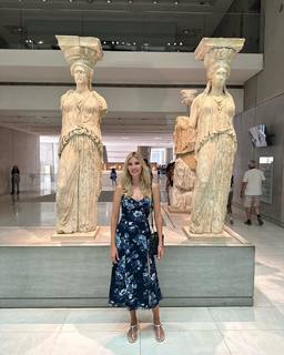 Ivanka Trump feet photo thumbnail