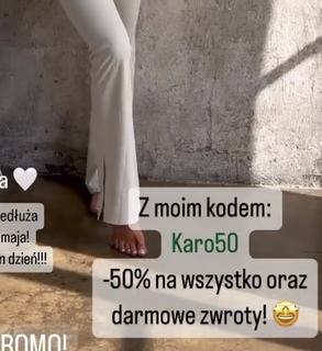 Karolina Pisarek feet photo thumbnail