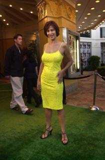Catherine Bell feet photo thumbnail