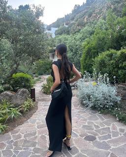 Shay Mitchell feet photo thumbnail