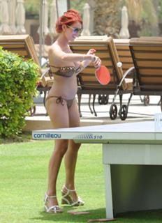 Amy Childs feet photo thumbnail
