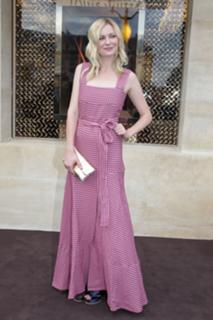 Kirsten Dunst feet photo thumbnail