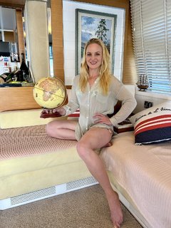 Valentina Shevchenko feet photo thumbnail