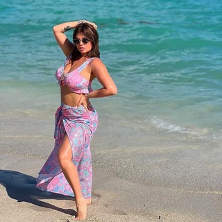 Chanel West Coast feet photo thumbnail