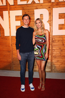 Ivanka Trump feet photo thumbnail