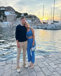 Ivanka Trump feet photo thumbnail