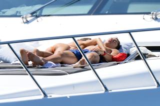 Irina Shayk feet photo thumbnail