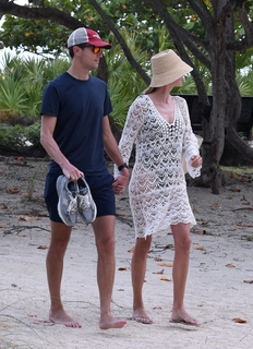 Ivanka Trump feet photo thumbnail